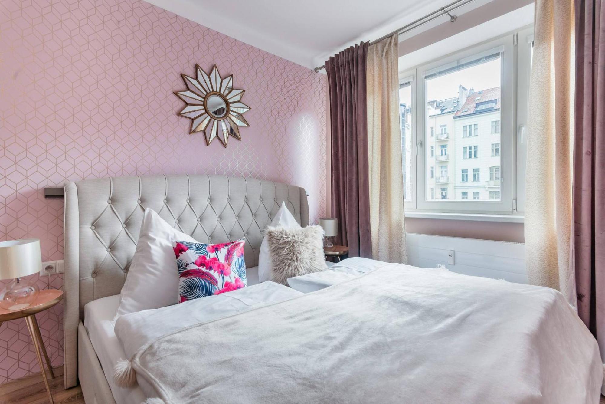 Pastel Art Deco 3Bdr Ruterra Apt Praha Eksteriør bilde